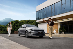 Kia K3 2025, Sedán de Lujo, Techo Solar Eléctrico, Carga Inalámbrica, Cumple con las Normas de Argelia, Rentable para Importadores - Product Image 3