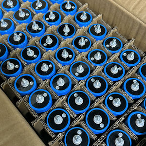 C40 40135 3.2V 20Ah 33140 15Ah LiFePo4 円筒型バッテリー 電動スクーター、フォークリフト、太陽光エネルギー貯蔵システム用 - Product Image 6