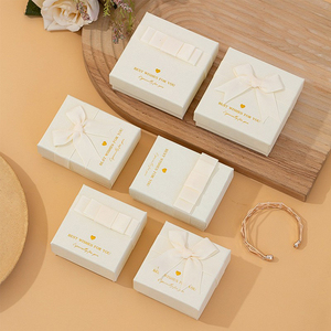 El yapımı moda bej takı bilezik ambalaj hediye kutusu ile özel Logo mücevher ambalaj - Product Image 2