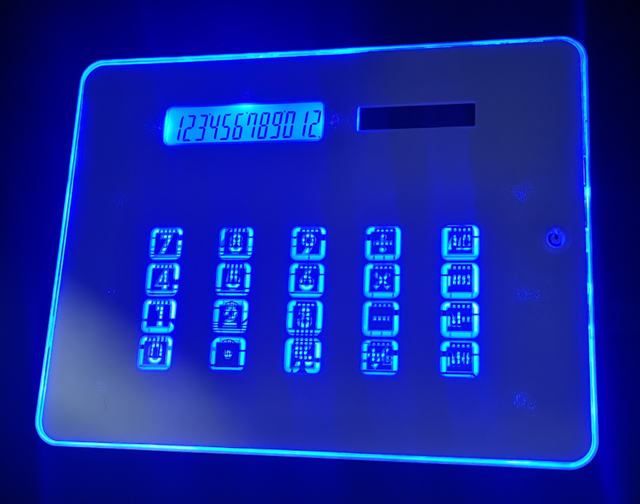 4 in 1 Multiple Calculator 12 Digit Touch Operate Panel Solar and Battery Powered Night Light Mouse Pad 4 Port Hub