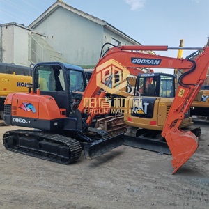 รถขุดดิน Doosan DH60 มือสอง ขนาด 6 ตัน รถขุดไฮดรอลิกแบบตีนตะขาบ Doosan Dx60 พร้อมใบรับรอง EPA/CE มีสินค้าในสต็อก - Product Image 1