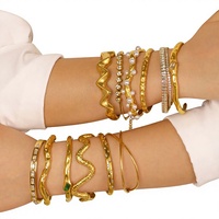 Bracelet jonc en acier inoxydable avec zircone cubique et perles, plaqué or 18 carats, design ondulé en forme de C, style ouvert, bijou tendance pour