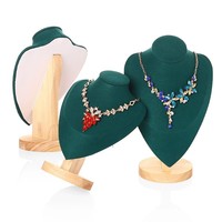 Nouveau logo personnalisé du fabricant en forme de cœur collier présentoir de luxe buste mannequin pour accessoire de bijouterie
