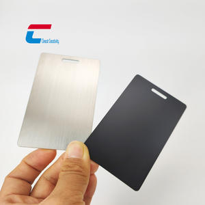 Étiquettes de bagages personnalisées en acier inoxydable étanches RFID NFC 13,56 MHz ISO14443A pour voyages, étiquettes d'identification en gros - Product Image 1