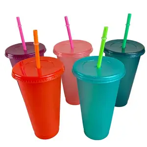 24oz Réutilisable Boissons tumbler Givré en plastique glitter vert Réutilisable En Plastique Dur Venti froid Glacé tasses avec Couvercles et Pailles