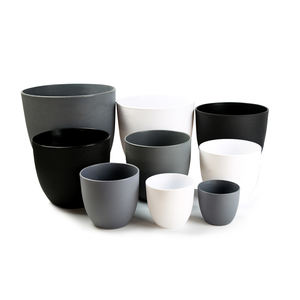 Venta al por mayor <span class=keywords><strong>de</strong></span> plástico negro <span class=keywords><strong>de</strong></span> plantas macetas internacional Macetas - Product Image 2