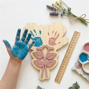 Ornement en bois en forme <span class=keywords><strong>de</strong></span> fleur, <span class=keywords><strong>empreinte</strong></span> <span class=keywords><strong>de</strong></span> <span class=keywords><strong>main</strong></span>, artisanat décoratif fait <span class=keywords><strong>main</strong></span> pour cadeau <span class=keywords><strong>de</strong></span> fête des Mères et souvenir familial - Product Image 5