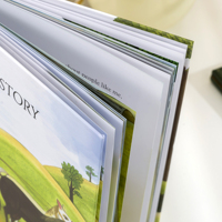 Livre d'histoires de contes de fées pour enfants personnalisé en carton rigide A5 avec illustration de dessin et tableau d'activités pour enfants