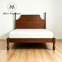 Meubles de chambre à coucher de style moderne, lit double rembourré, lit en bois de style français du Nord avec un lit à baldaquin antique en chêne naturel