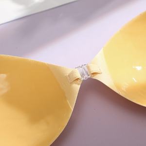 2024 Finetoo femmes étanche à la transpiration sans couture coquille Style haute qualité <span class=keywords><strong>Silicone</strong></span> adhésif push-up Invisible <span class=keywords><strong>soutien</strong></span>-<span class=keywords><strong>gorge</strong></span> en gros - Product Image 5