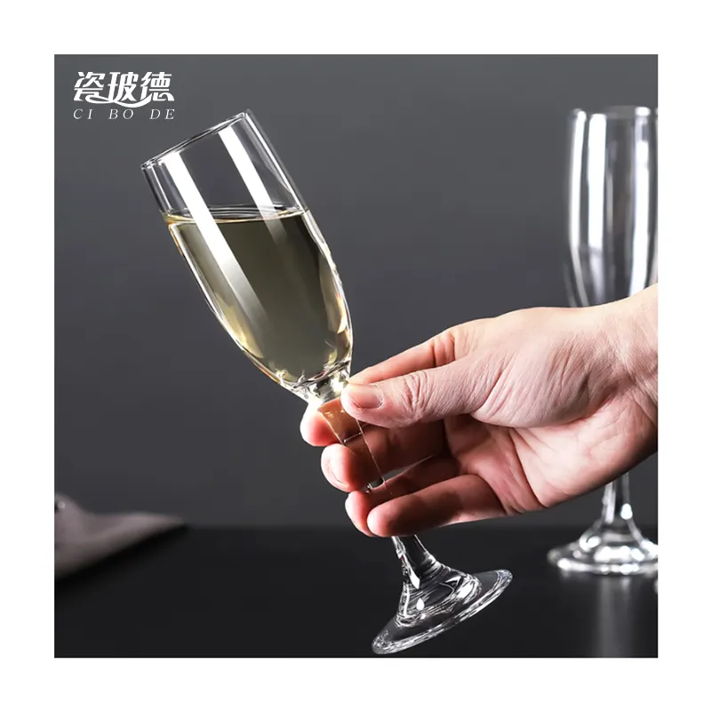 थोक सस्ते कस्टम लोगो शादी पीने उच्च बनाने की क्रिया शैम्पेन गिलास बांसुरी चश्मा सेट goblets cristal शैंपेन के गिलास