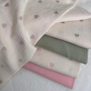 Tissu en mousseline de coton double couche respirant et léger pour couverture d'emmaillotage pour bébé et fabrication de vêtements pour nourrissons - Product Image 3