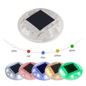 सौर ऊर्जा से चलने वाली सड़क के किनारे सौर ऊर्जा से चलने वाली सड़क स्टड को चिह्नित करते हुए - Product Image 3