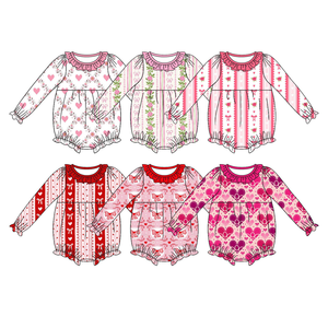 Mono de manga larga con cuello con volantes y estampado floral dulce para bebé niña, con lazo de corazón de San Valentín y estampado de burbujas - Product Image 1
