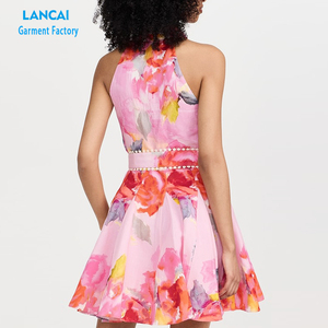 เดรสสั้นพิมพ์ลายดอกไม้หรูหราสำหรับผู้หญิงเดรสลำลองดีไซน์ใหม่สำหรับฤดูร้อน OEM และ ODM - Product Image 5