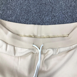 Pantalones cortos deportivos de algodón Personalizados Baratos Pantalones cortos deportivos al aire libre de alta calidad - Product Image 3