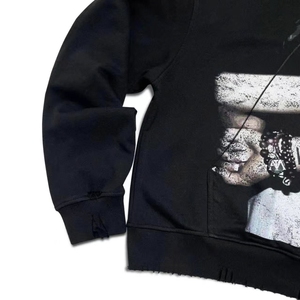 Sudadera con Capucha de Alta Calidad para Hombre, Estilo Oversize, Diseño con Estampado Urbano, Color Negro, para Venta al Por Mayor - Product Image 4