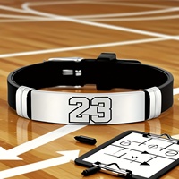 Bracelet minimaliste en acier inoxydable gravé avec plusieurs motifs, idéal pour le quotidien, cadeau de mode pour hommes et femmes
