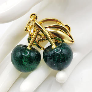 Llavero con colgante de cereza exquisita de la mejor venta, decoración para bolso de mano de entrenador, bolso de hombro, llavero de alta calidad, accesorio para bolsos - Product Image 4