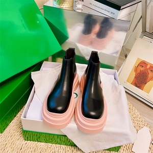 <span class=keywords><strong>Bottes</strong></span> <span class=keywords><strong>de</strong></span> mode unisexes <span class=keywords><strong>de</strong></span> style britannique imperméables et respirantes pour l'été/l'hiver - Product Image 5
