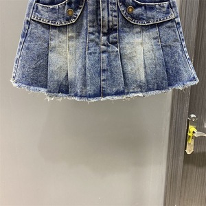 Novedad de verano <span class=keywords><strong>para</strong></span> niñas, Falda vaquera plisada con cintura elástica, versión coreana 2025, falda acampanada antigua, Falda corta con borde crudo - Product Image 5