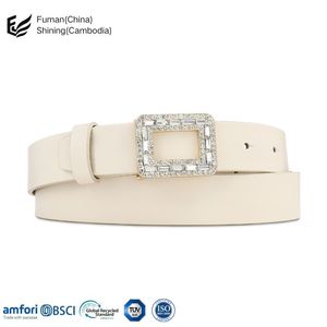 Cinturón de diseñador de cuero Premium para mujer de Source con LOGO personalizado Decoración de diamantes de imitación Hebilla de estilo americano hecha de aleación - Product Image 1