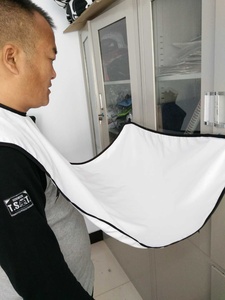 Cape de rasage en polyester imperméable avec logo personnalisé Tablier à <span class=keywords><strong>barbe</strong></span> Bavoir pour hommes - Product Image 5