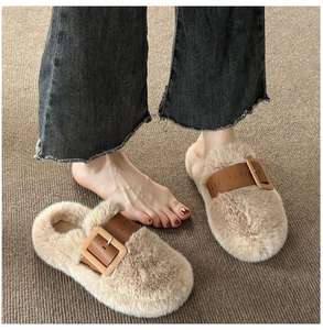 Zapatillas peludas Baotou para mujer, zapatillas antideslizantes para el hogar de otoño e invierno, zapatillas de algodón cómodas y resistentes al desgaste - Product Image 1