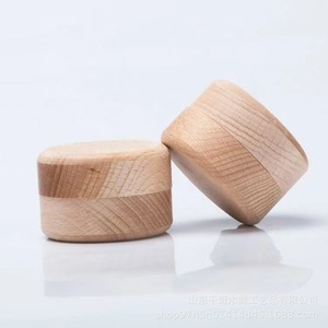 Boîte à bijoux ronde en bois de hêtre massif, emballage cadeau pour mariage ou fiançailles - Product Image 3