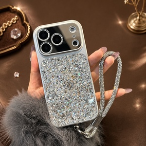 เคสโทรศัพท์ iPhone แบบกันกระแทก ดีไซน์สวยหรู พร้อมสายคล้องมือ ประดับเพชร - Product Image 4
