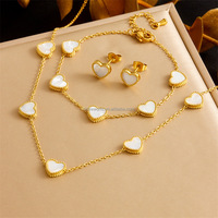 BELLEWORLD Ensemble de bijoux en fleurs plaqué or, nœud papillon, cœur, personnalité, collier en alliage, bracelet, boucles d'oreilles pour femmes