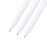 2023 Nouveau produit Stylo à bille blanc Recharge d'encre gel de pilotage en plastique bleu et rouge