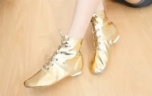 Vente en gros bon marché en stock faible quantité minimale <span class=keywords><strong>de</strong></span> commande <span class=keywords><strong>chaussures</strong></span> <span class=keywords><strong>de</strong></span> jazz en cuir PU brillant <span class=keywords><strong>chaussures</strong></span> <span class=keywords><strong>de</strong></span> <span class=keywords><strong>danse</strong></span> dorées pour hommes - Product Image 5