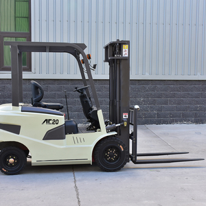 Xe Nâng Công suất cực cao với thiết kế cột buồm tiên tiến và cảm biến tải thông minh để phân phối trọng lượng tối ưu - Product Image 1