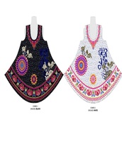Tissu de robe imprimé parapluie indien traditionnel avec bordure florale artistique pour la robe Kurta des femmes et la collection de vêtements ethniques