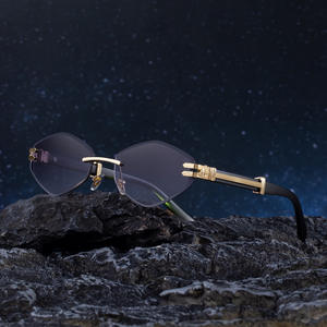 Lunettes de soleil sans monture en forme de diamant pour hommes, protection UV400, verres PC, couleur noire, lunettes de conduite haut de gamme, style transfrontalier - Product Image 1