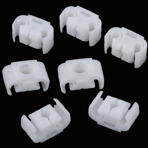 Clip de fijación universal para tuberías de aceite de automóviles, abrazadera de plástico de 2 orificios para arnés de cableado, pieza de repuesto para reparación de Volkswagen y Audi - Product Image 4