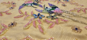 ชุดเดรสปักเลื่อมลูกปัดสีทองประดับลูกปัดหลากสีสำหรับงานปาร์ตี้ชุดเดรสสไตล์อินเดีย - Product Image 3