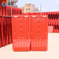 Barreras Modulares Ligeras de Plástico Rojo de Alta Calidad, Llenas de Agua, Apilables, para Seguridad Vial en Obras de Construcción y Tráfico