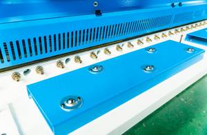 ماكينة قص الصفائح المعدنية WUSVEK QC11K بسمك 6 مم، رائدة في السوق وذات عمر تشغيلي طويل - Product Image 3