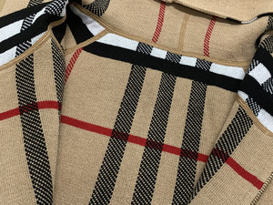 ผู้ผลิตขายส่งเสื้อคาร์ดิแกนคุณภาพสูง เสื้อสเวตเตอร์คาร์ดิแกนหรูหราสำหรับผู้หญิงแบบสั่งทำ เสื้อสเวตเตอร์ดีไซน์เนอร์สำหรับผู้หญิง - Product Image 2