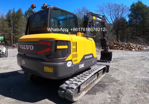 Mini-excavatrice sur chenilles Volvo EC60 d'occasion, modèle 2022, d'origine coréenne, à vendre - Product Image 4