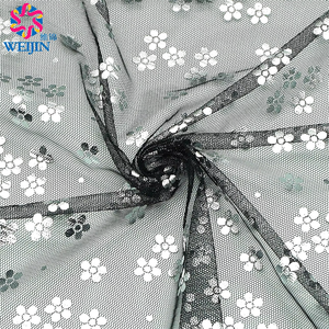 Tessuto personalizzato <span class=keywords><strong>in</strong></span> poliestere placcato <span class=keywords><strong>in</strong></span> oro con cinque petali di Tulle <span class=keywords><strong>in</strong></span> maglia di tessuto con Design lucido a maglia elettrica - Product Image 2