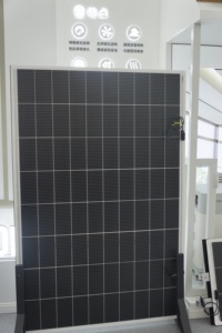 Panel Solar Flexible en Oferta, 100-580W, Silicio Monocristalino, Ligero y Flexible para Techos/Caravanas - Product Image 4