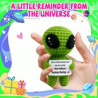 Poupée en laine au crochet faite main, motif extraterrestre, sculpture en laine à énergie positive, pack d'expressions amusantes, poupée au crochet