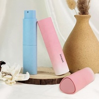 Atomiseur de parfum de voyage rechargeable miniature en forme de triangle en plastique, 8 ml, à visser, flacon pulvérisateur oral