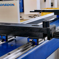 Máquina de plegado hidráulica automática CNC 110T/3100mm Delem DA53Tx 4+1 ejes para procesamiento de chapa metálica de aluminio