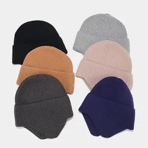 Vente en gros Nouveau chapeau tricoté pour la protection des oreilles en plein air Hiver Femmes Core Yarn Dome Simple Solid Color Beanie Hat