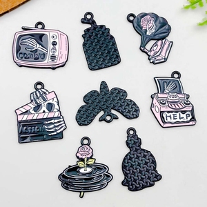 Crâne fantôme Charms Enamel Gothic Butterfly Charms TV <span class=keywords><strong>Telephone</strong></span> Music Black Charms for Jewelry Making Bracelets Earrings Necklace - Product Image 6