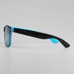 Lunettes de soleil <span class=keywords><strong>tendance</strong></span> personnalisées pour femme, haute qualité, style funky, noires, 2026, cadeaux d'entreprise - Product Image 3